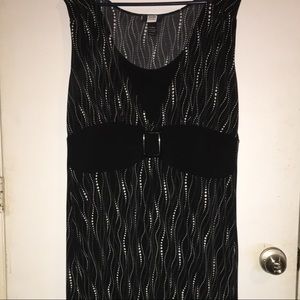 🔥SALE🔥Very Flattering knee length  printed dress